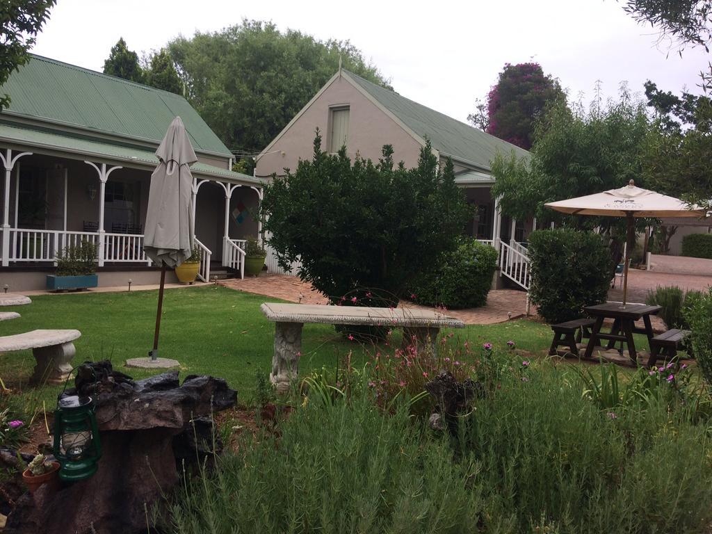 Housemartin Lodge & Self Catering De Rust Exterior foto