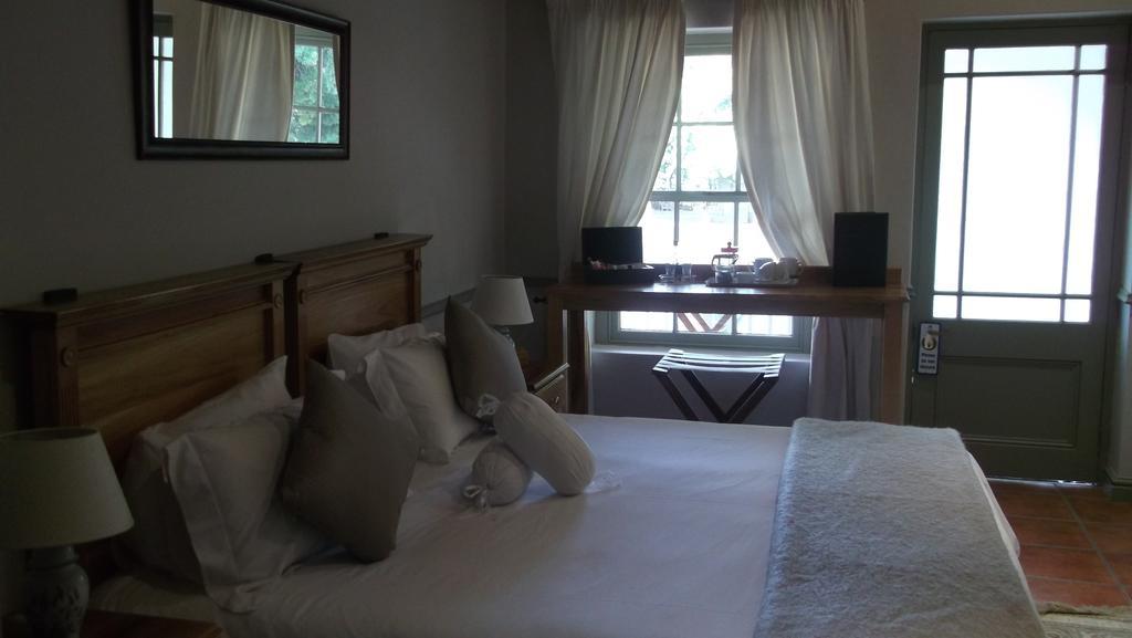 Housemartin Lodge & Self Catering De Rust Exterior foto